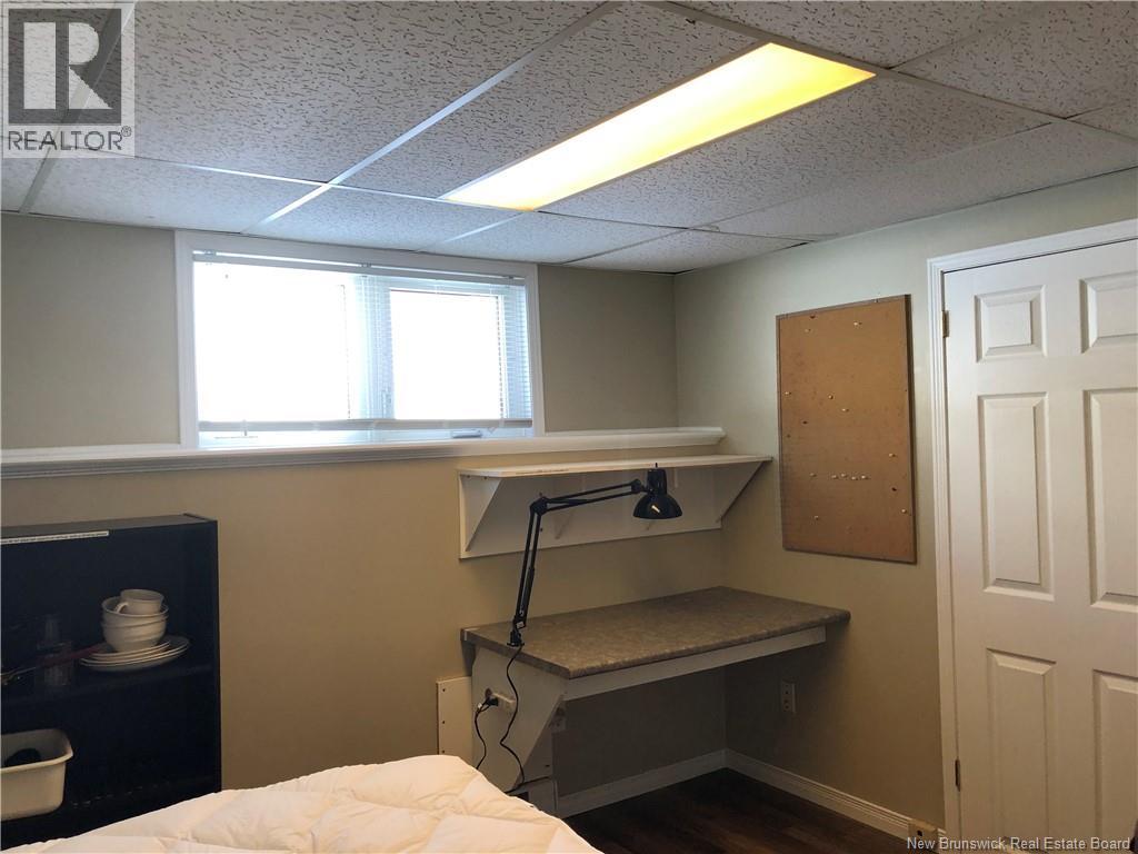 111 PARKDALE DRIVE - 36