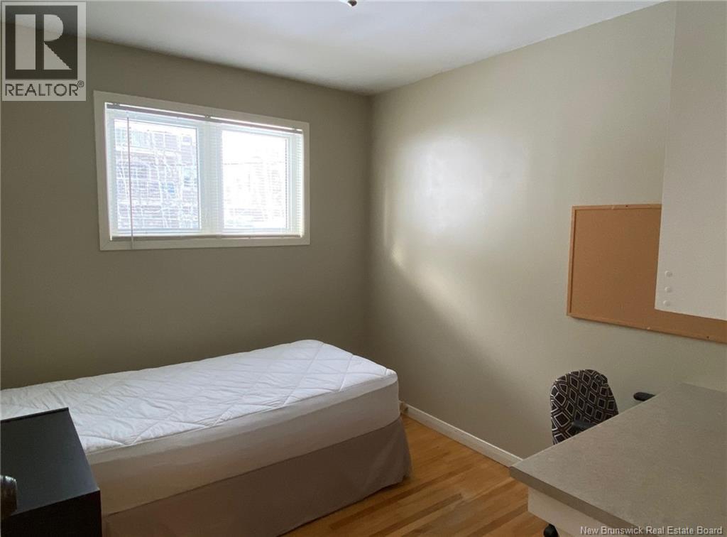 111 PARKDALE DRIVE - 18