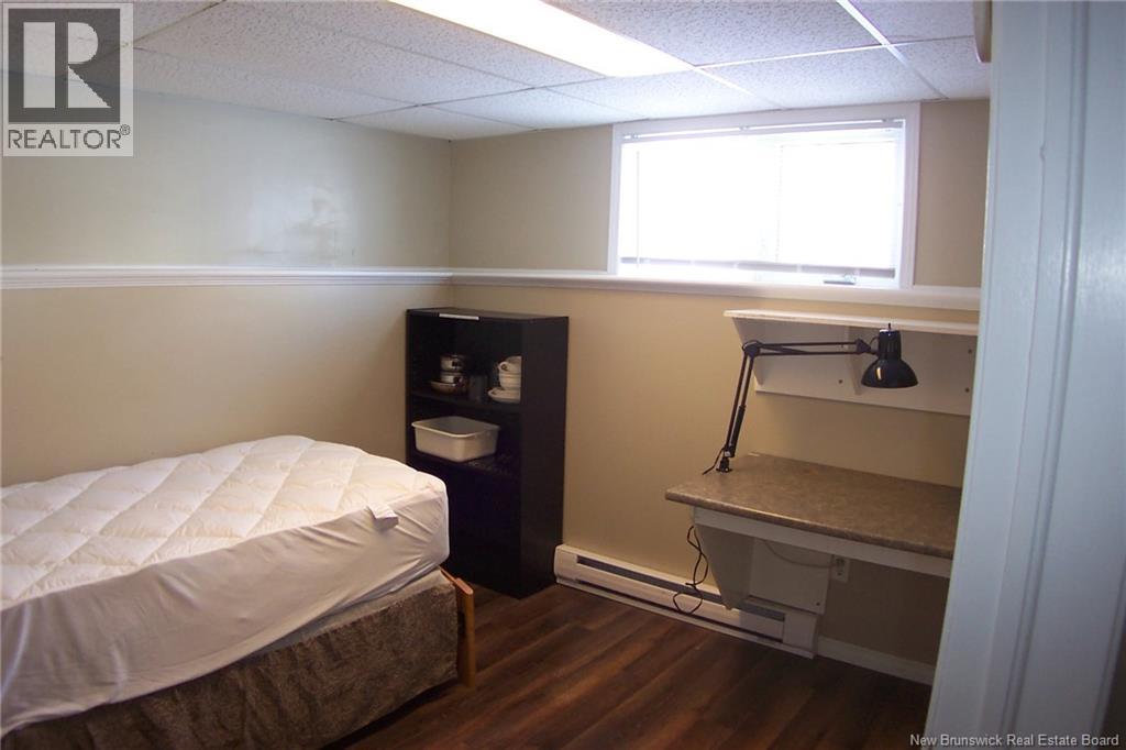 111 PARKDALE DRIVE - 35
