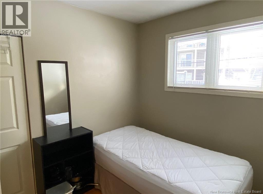 111 PARKDALE DRIVE - 19