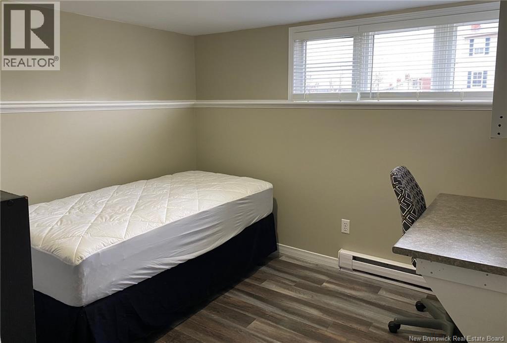 111 PARKDALE DRIVE - 39