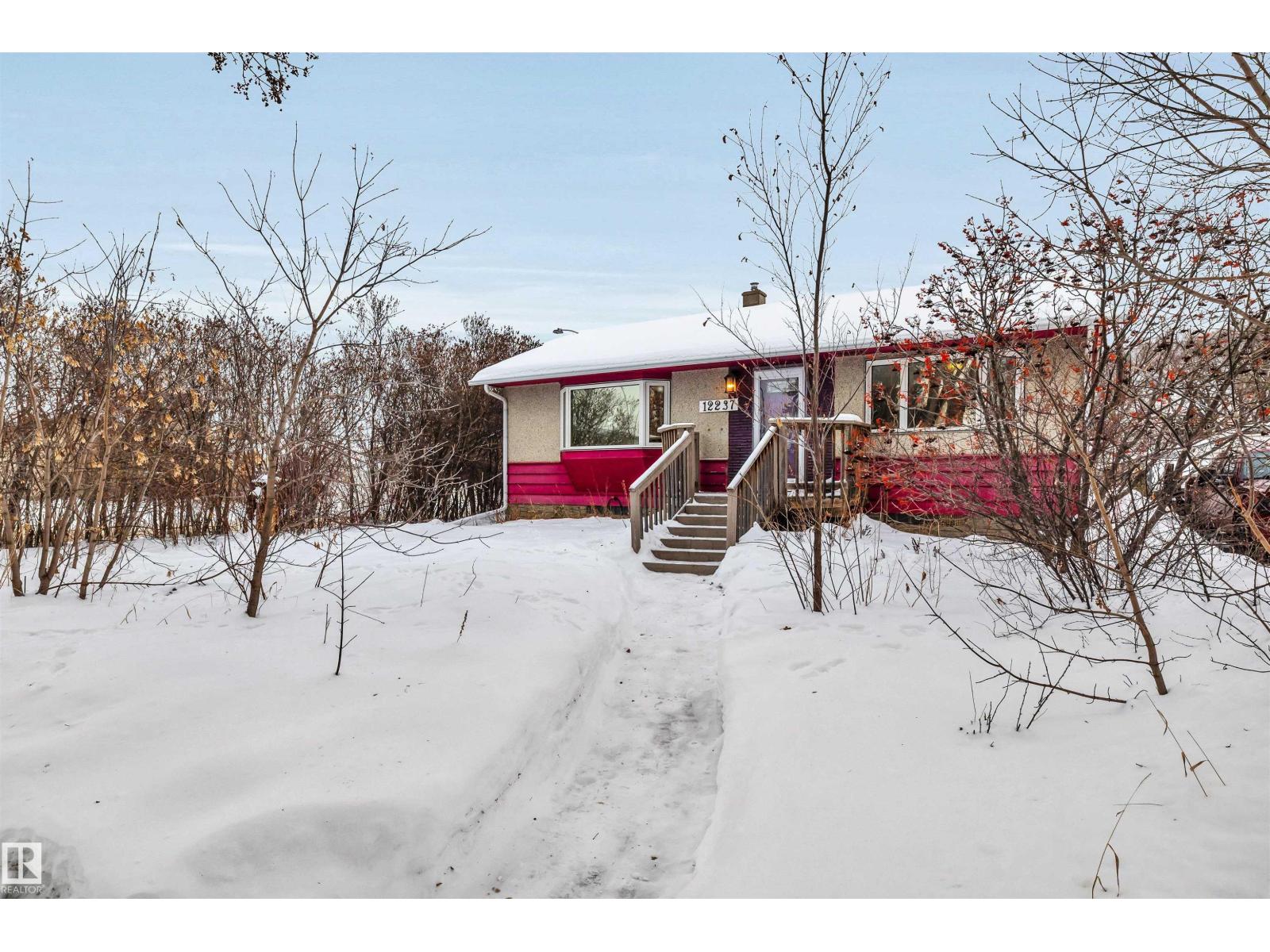 12237 47 ST NW, Edmonton