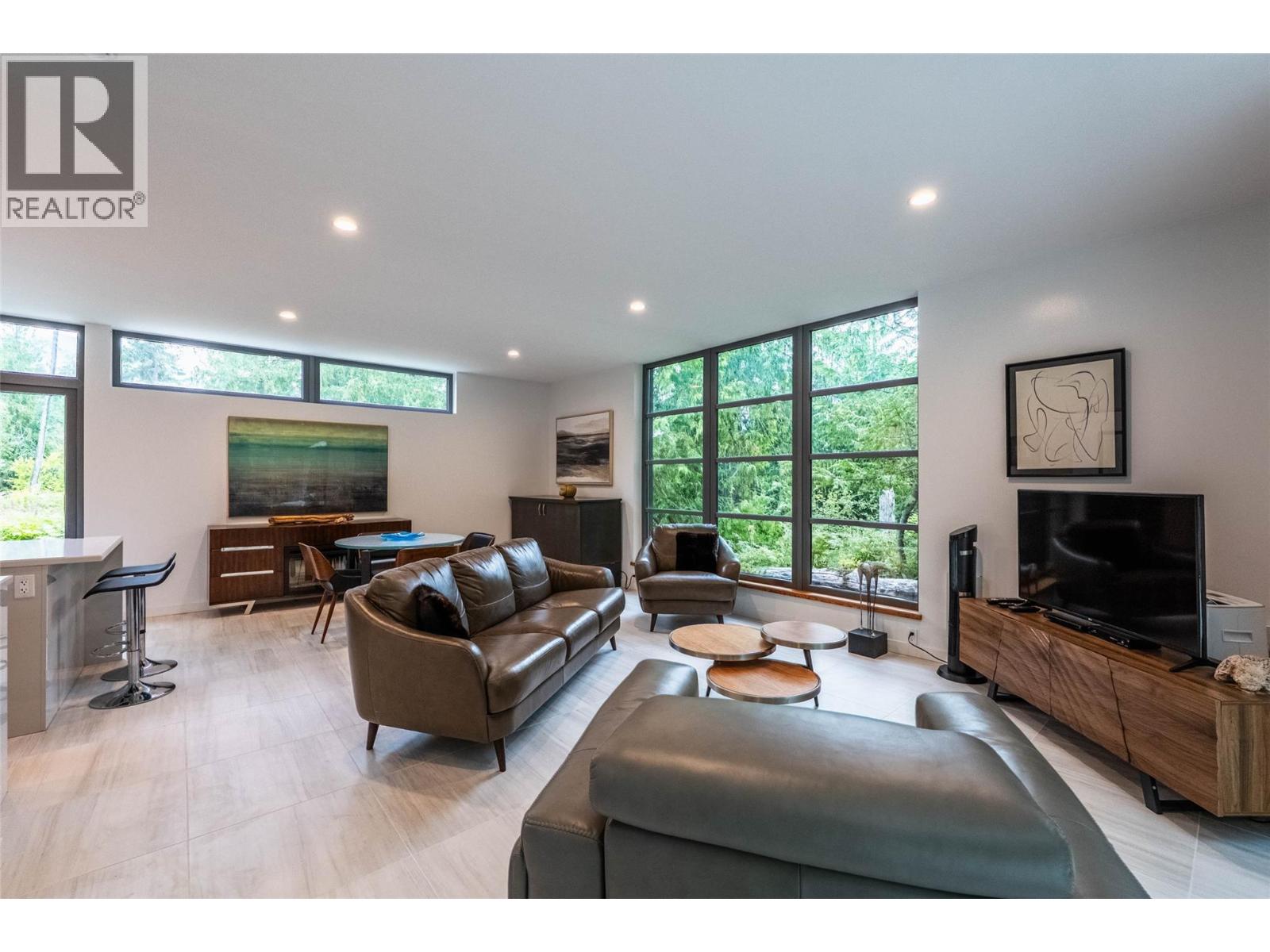 183-191 Kootenay Lake Road, Procter