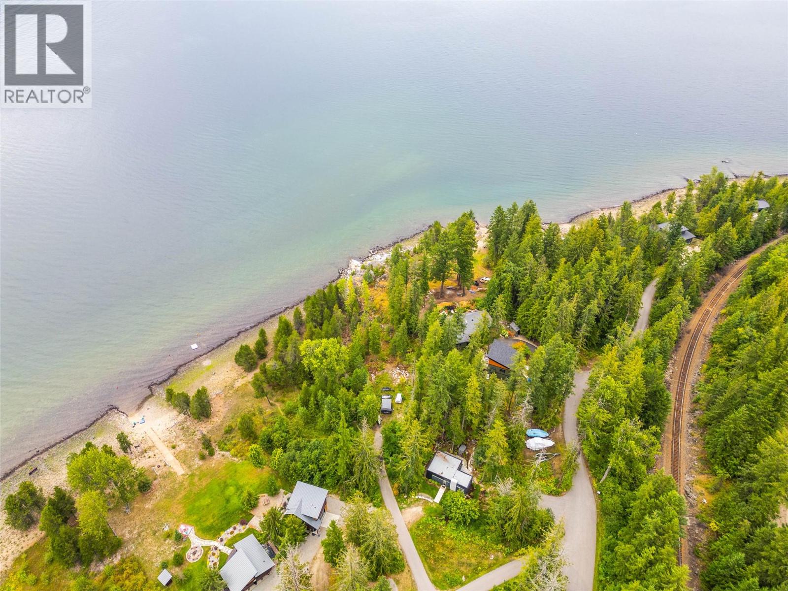 183-191 Kootenay Lake Road, Procter