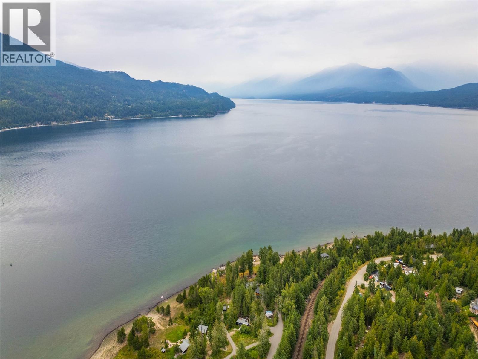 183-191 Kootenay Lake Road, Procter