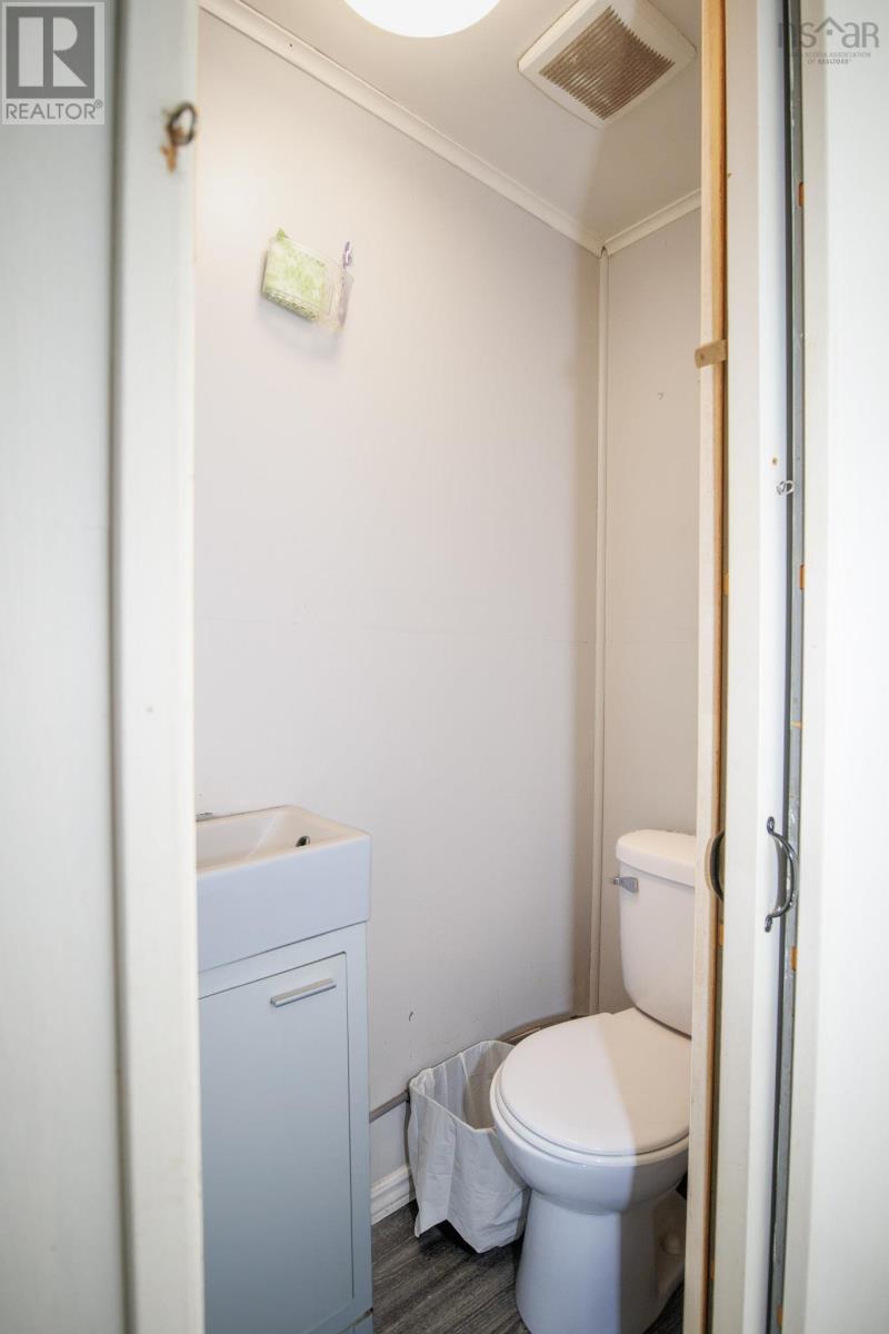 Property 16 of 27 of 54 Margaret Street