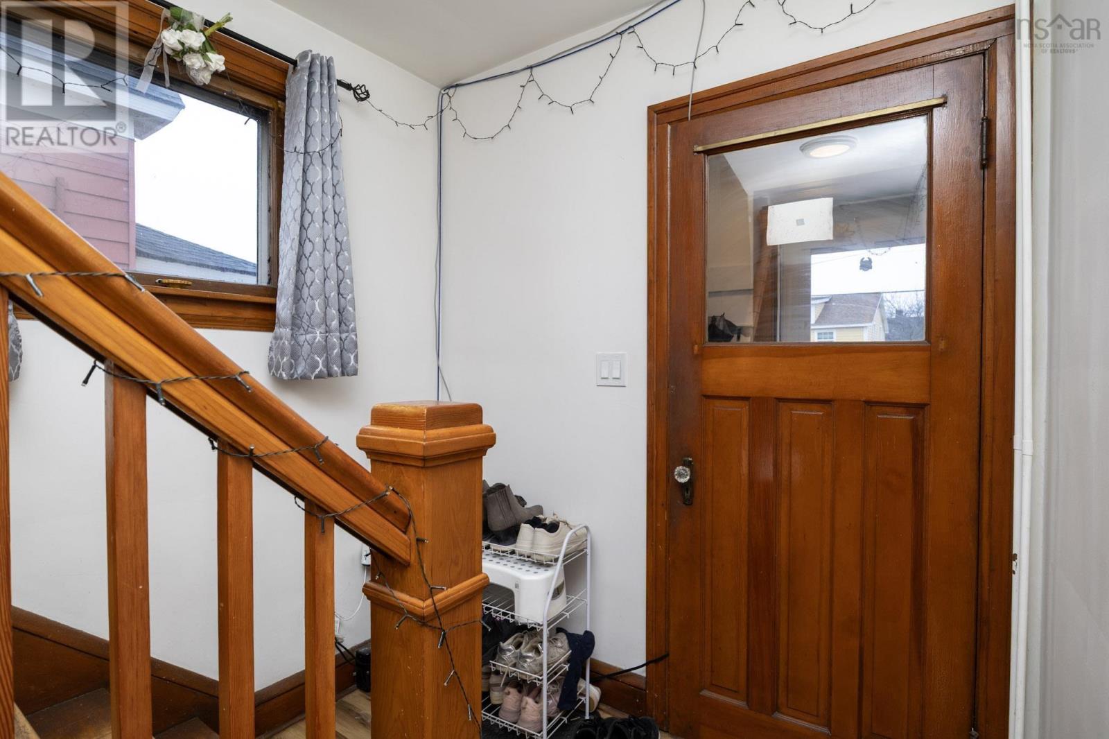 Property 17 of 27 of 54 Margaret Street