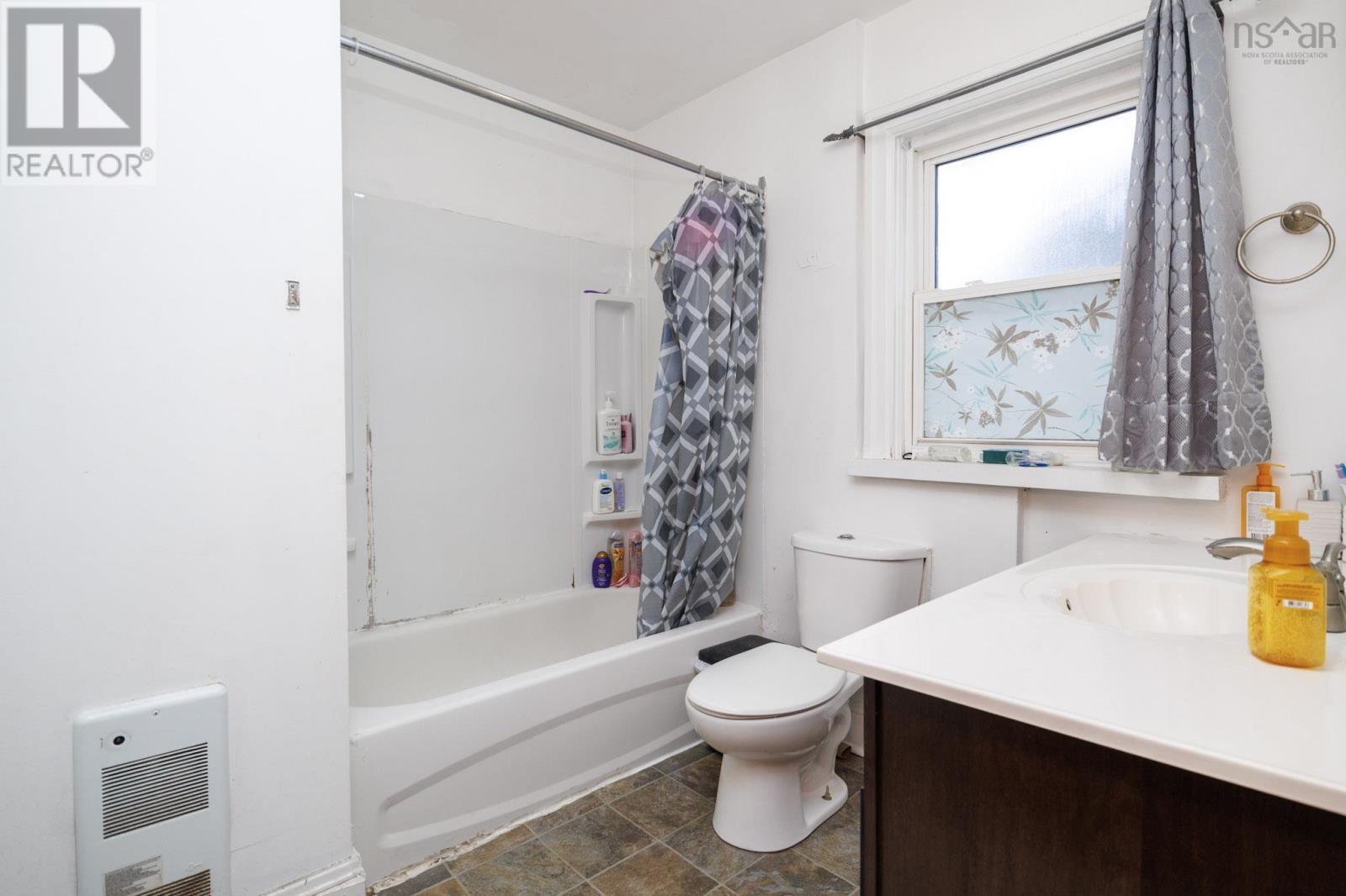 Property 23 of 27 of 54 Margaret Street