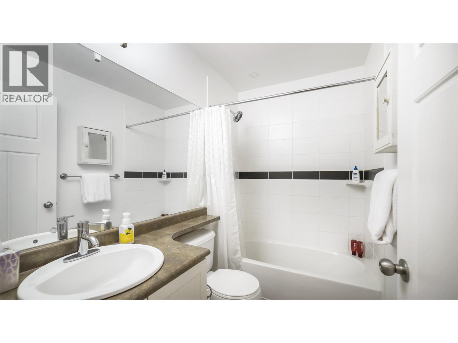  5485 South Perimeter Way, Kelowna