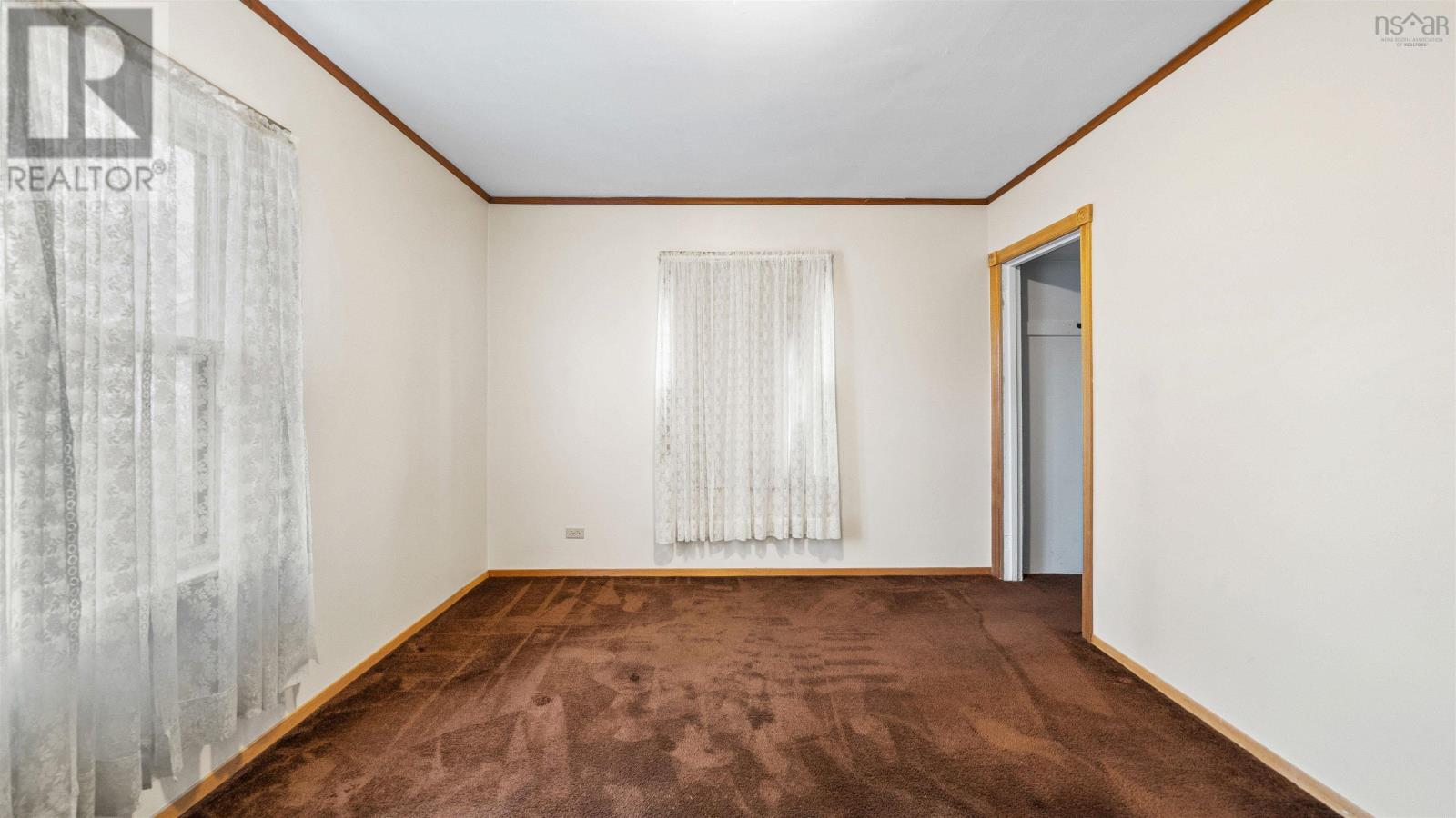 Property 18 of 47 of 11 Harbour Drive