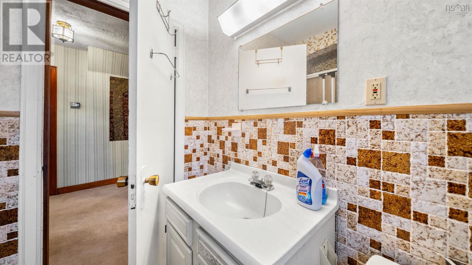 Property 20 of 47 of 11 Harbour Drive