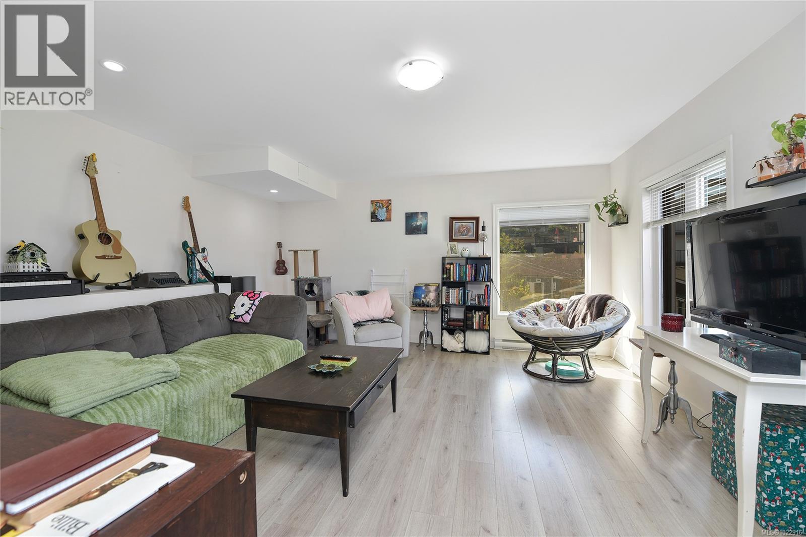 3411 Karger Terr, Colwood