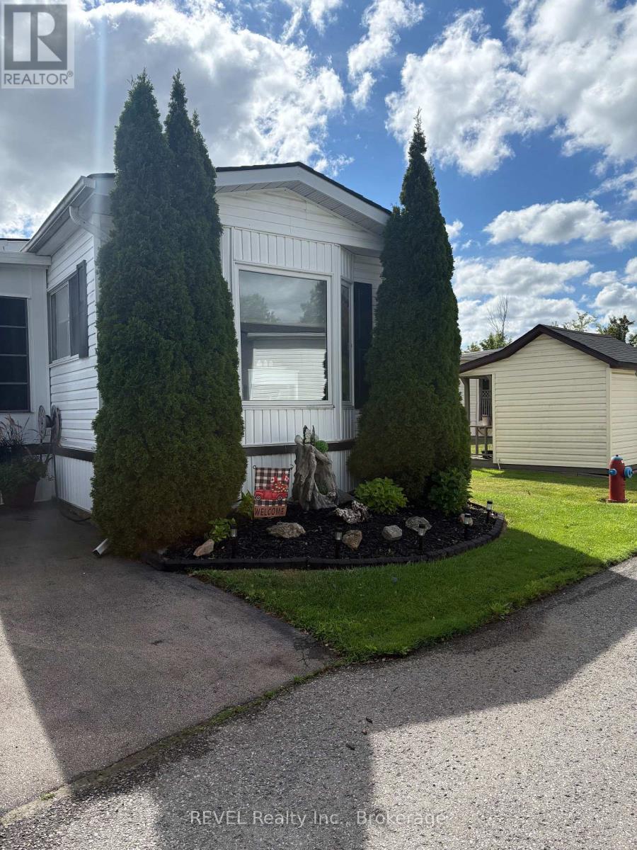 #350 3033 TOWNLINE ROAD - 1