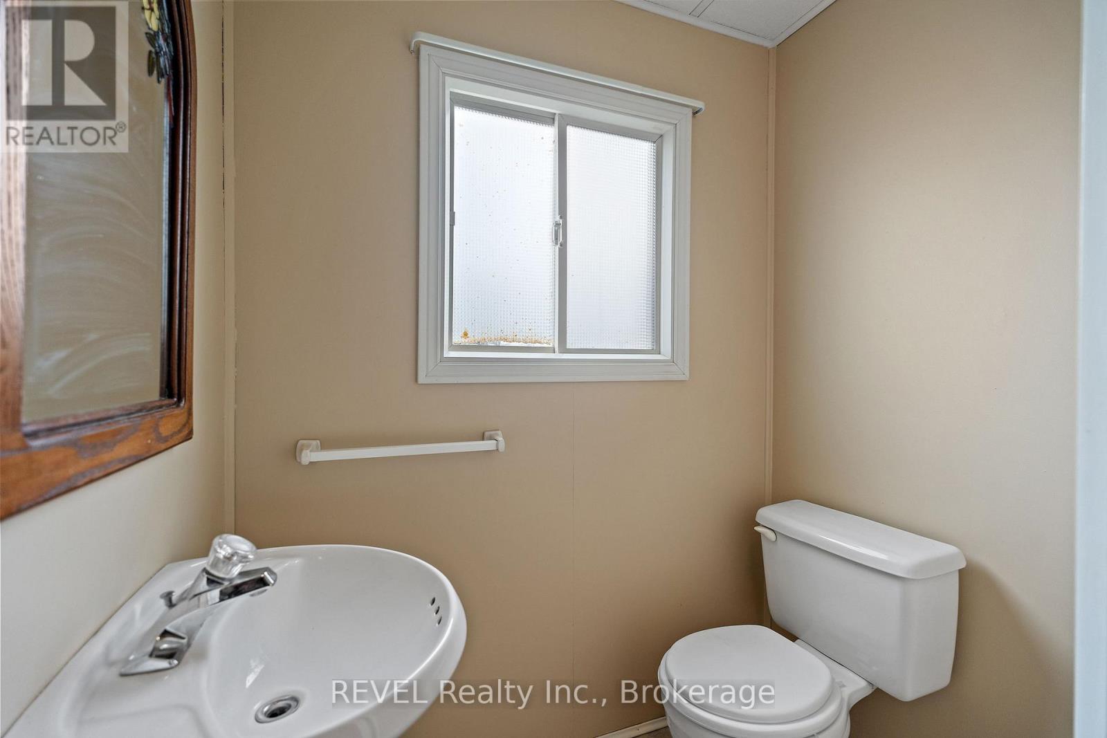 #350 3033 TOWNLINE ROAD - 25