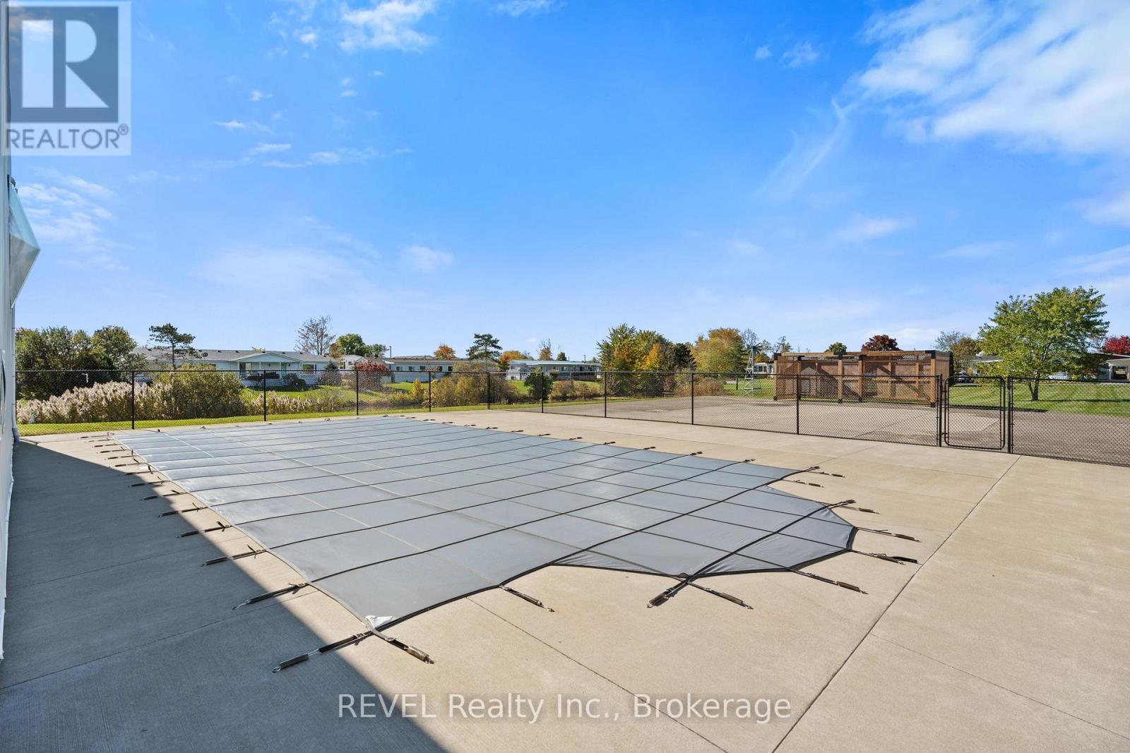 #350 3033 TOWNLINE ROAD - 35