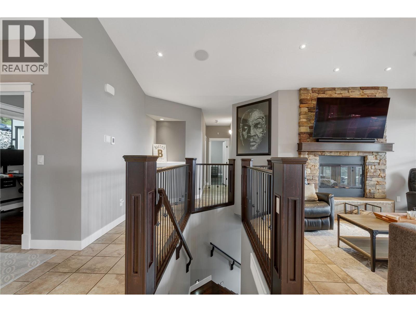  6032 Lynx Drive, Vernon