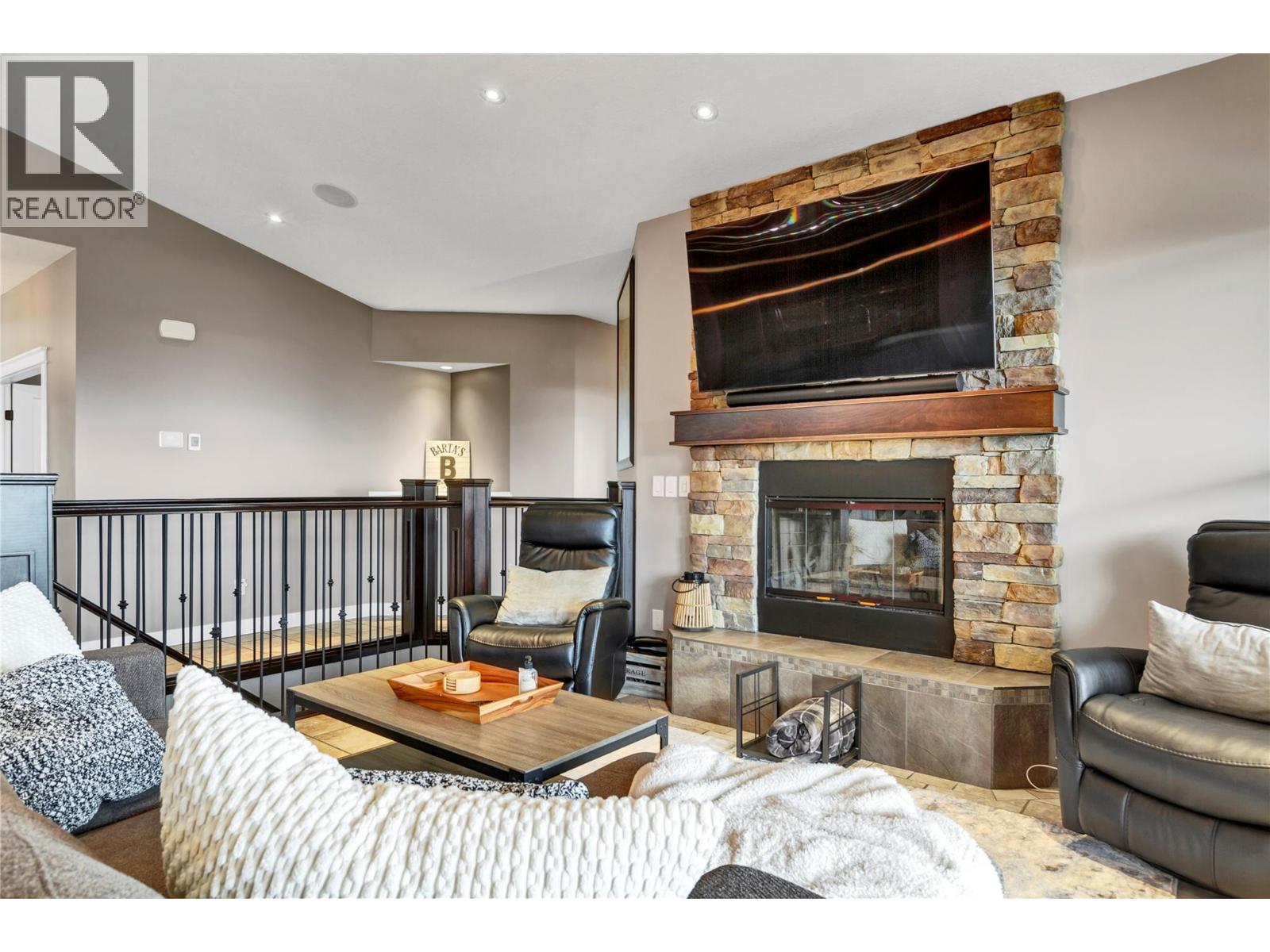  6032 Lynx Drive, Vernon