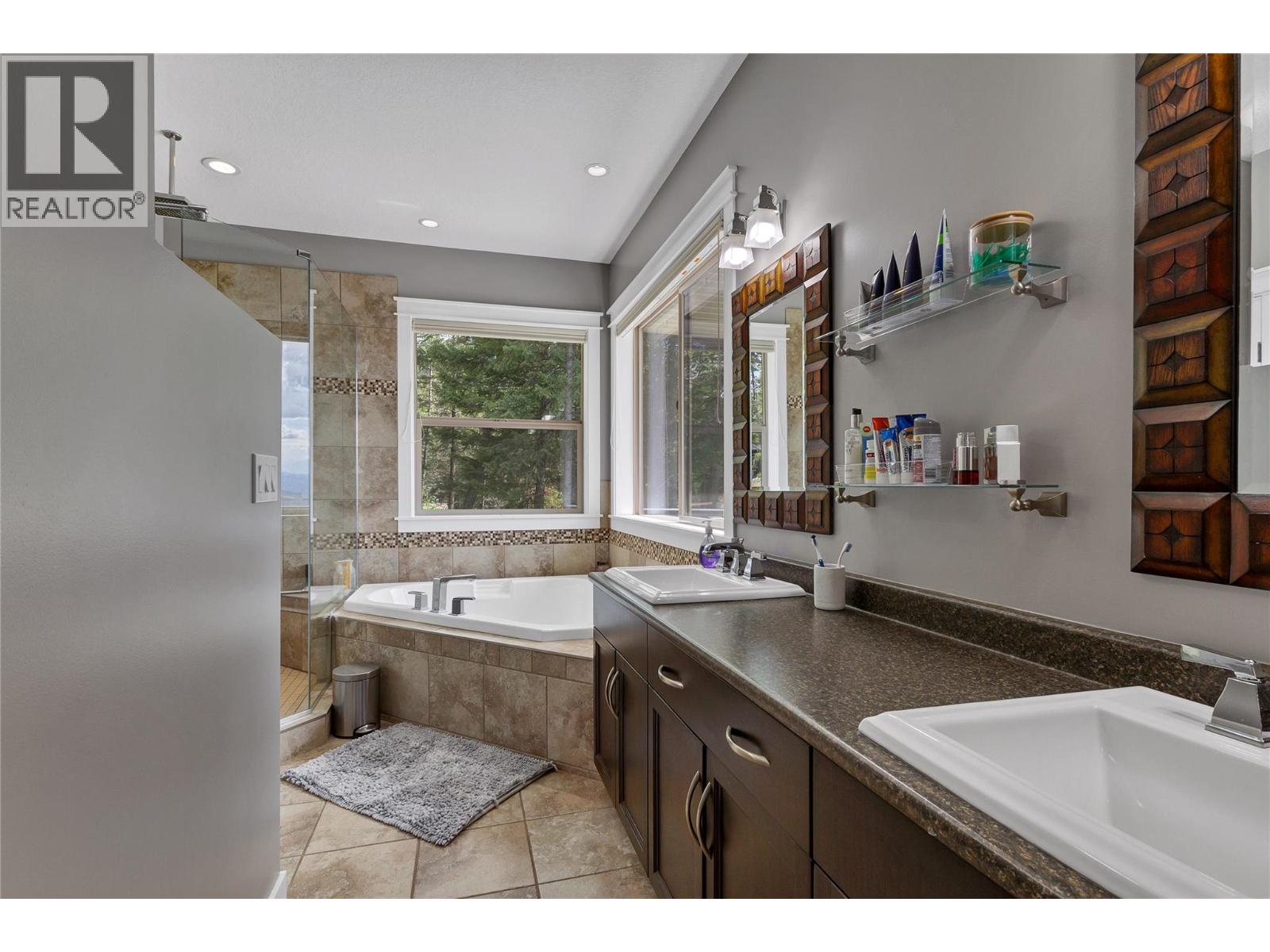  6032 Lynx Drive, Vernon