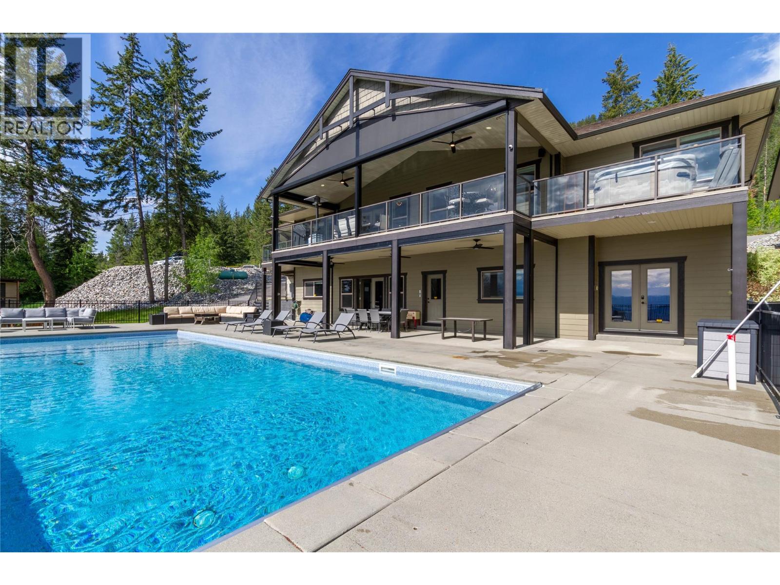  6032 Lynx Drive, Vernon