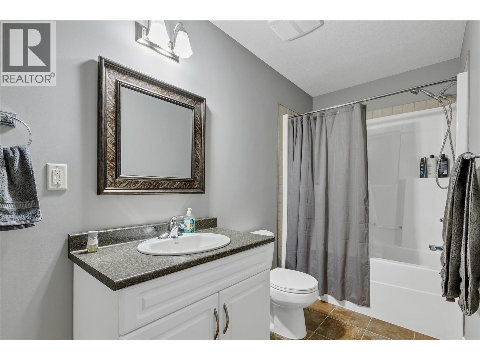  6032 Lynx Drive, Vernon