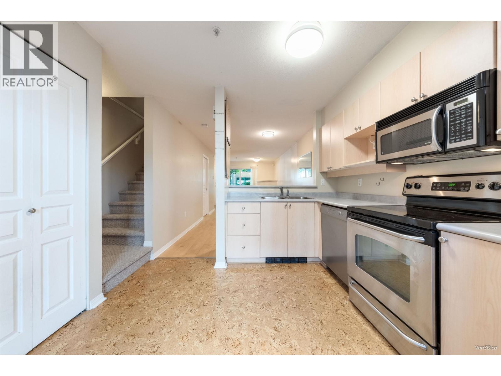 229 E 11TH AVENUE, Vancouver