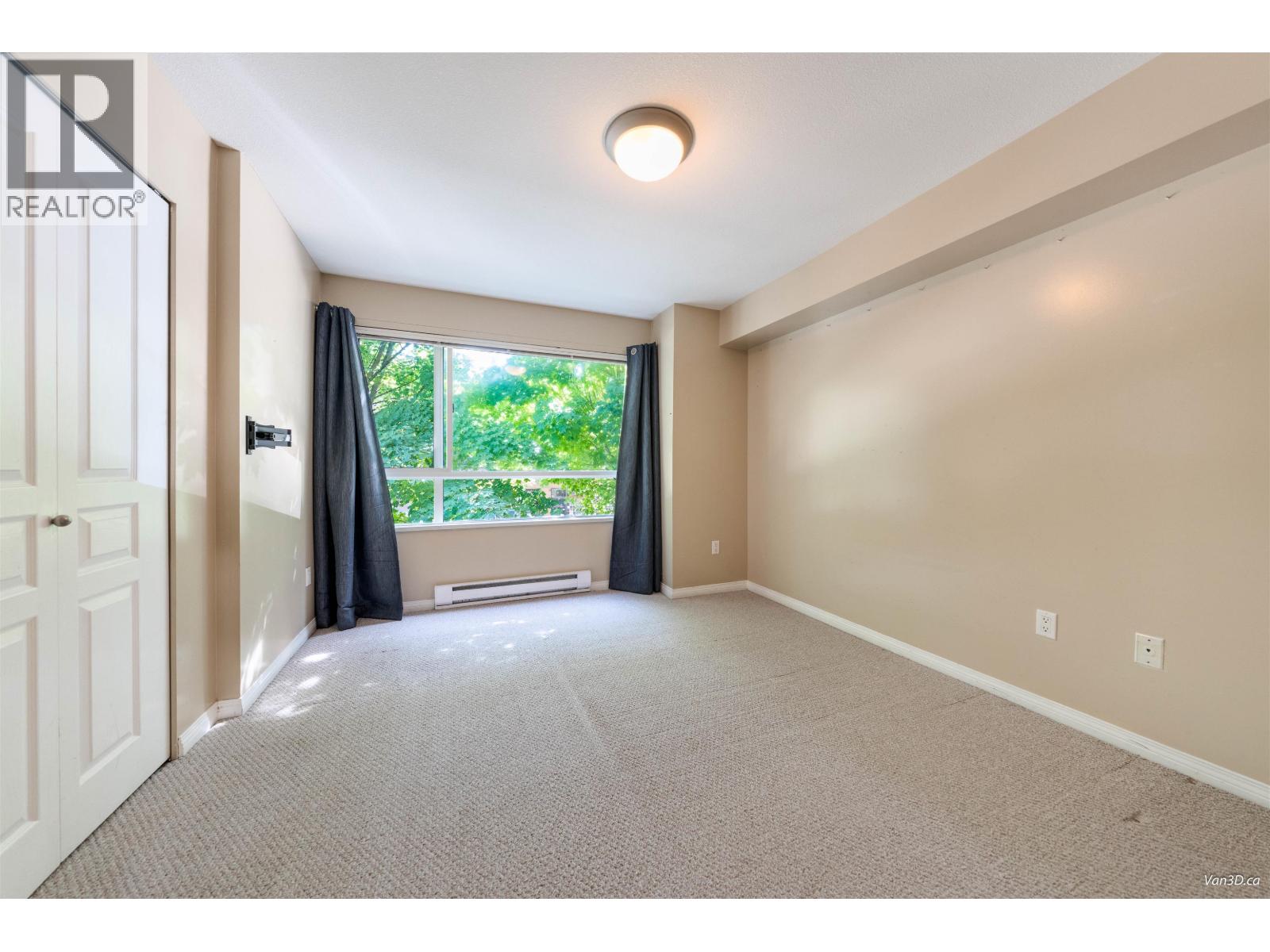 229 E 11TH AVENUE, Vancouver