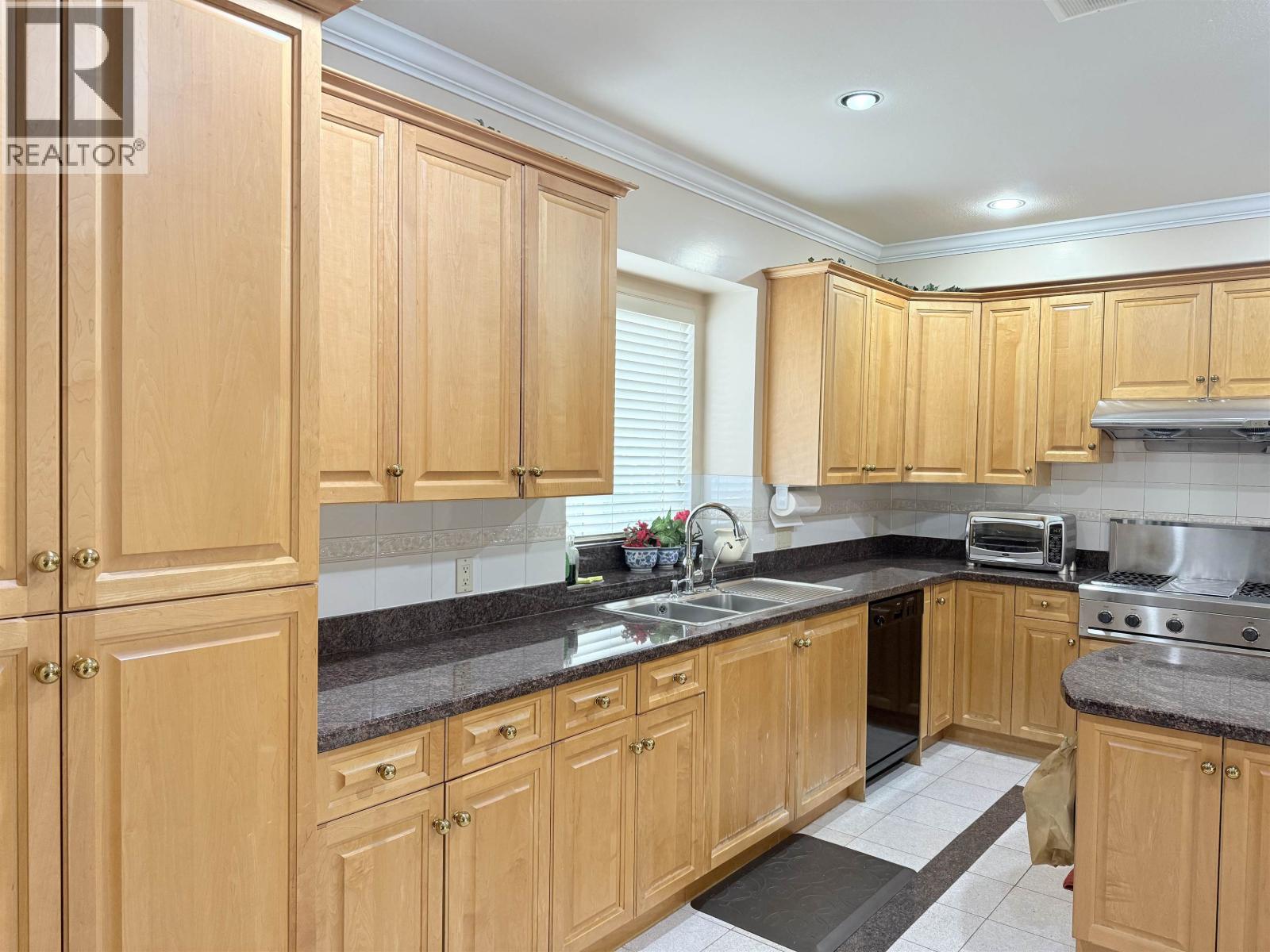 733 MACDONALD AVENUE, Burnaby