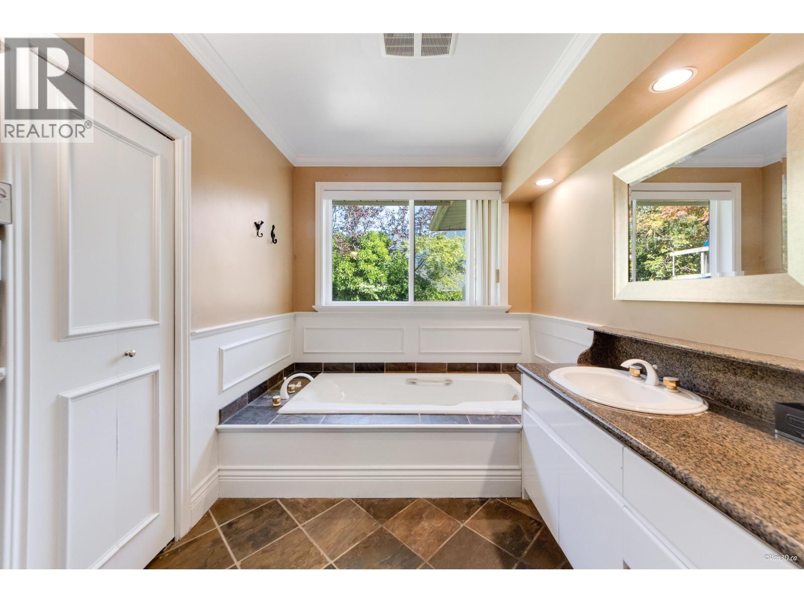 651 KENWOOD ROAD, West Vancouver