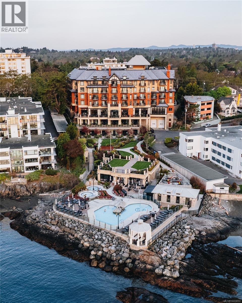 505 1175 Beach Drive, Oak Bay