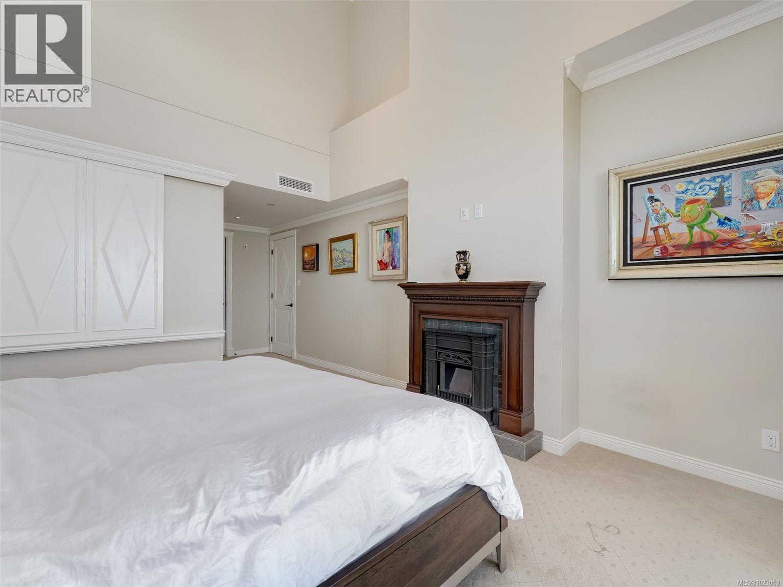 505 1175 Beach Dr, Oak Bay