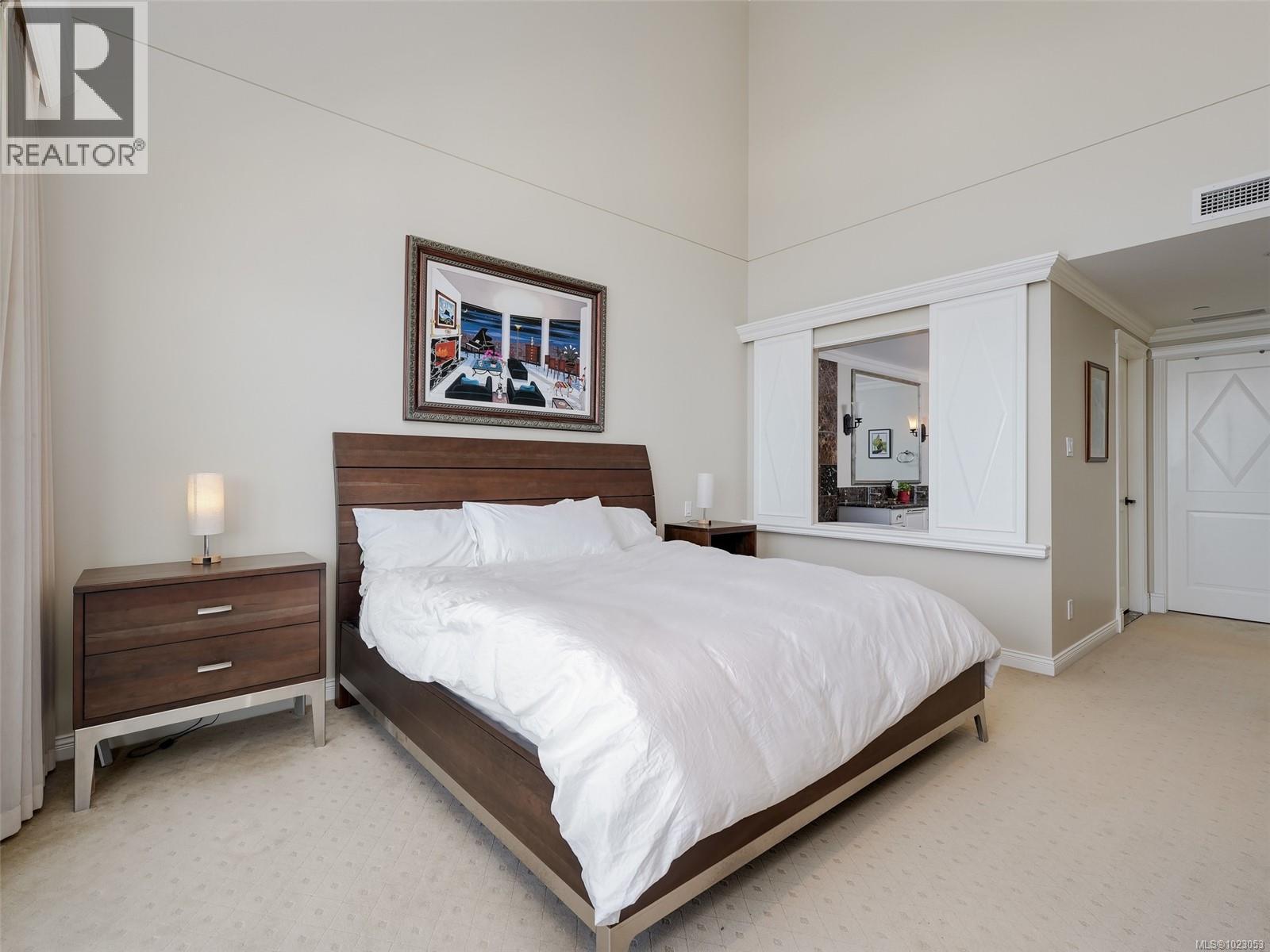 505 1175 Beach Dr, Oak Bay