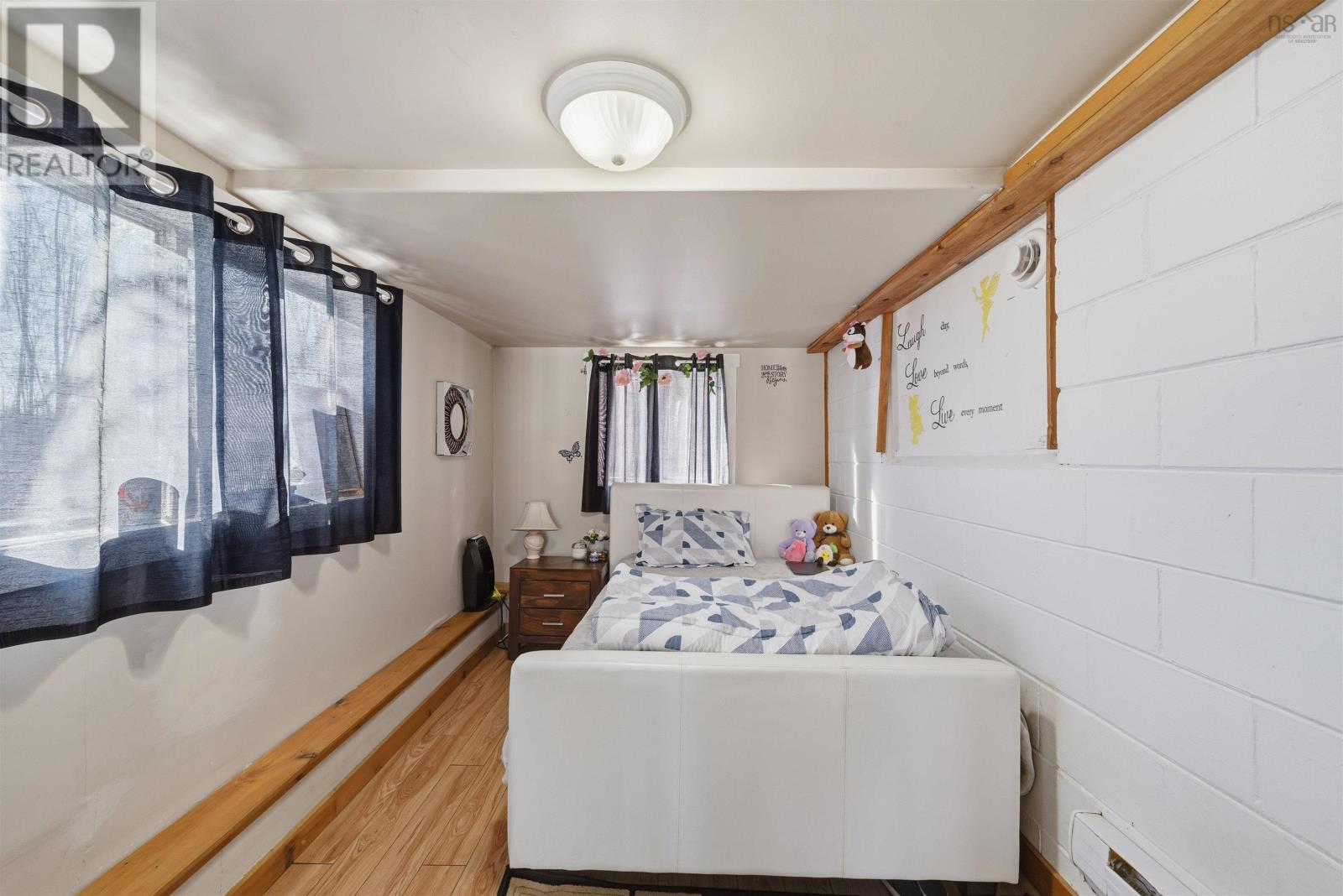 Property 5 of 47 of 28/30 High Street