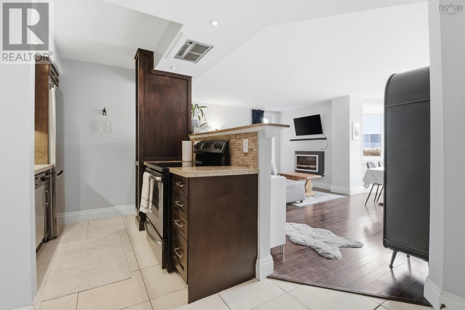 Property 7 of 27 of 123 45 Vimy Avenue