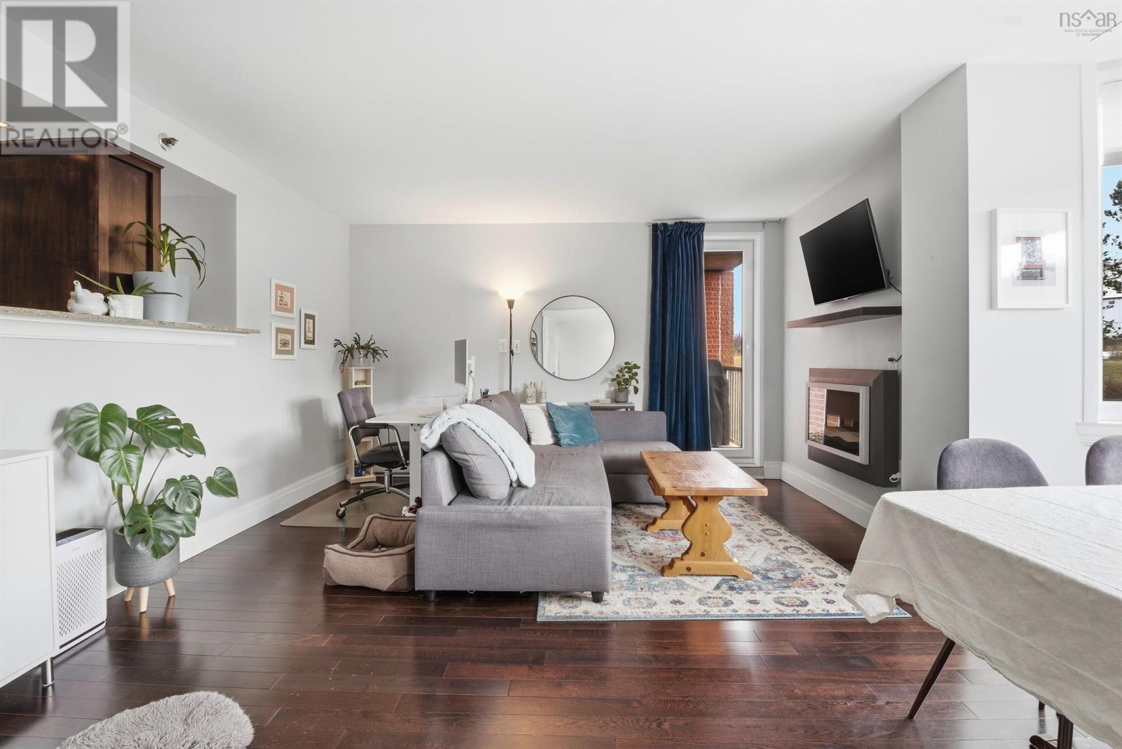 Property 9 of 27 of 123 45 Vimy Avenue