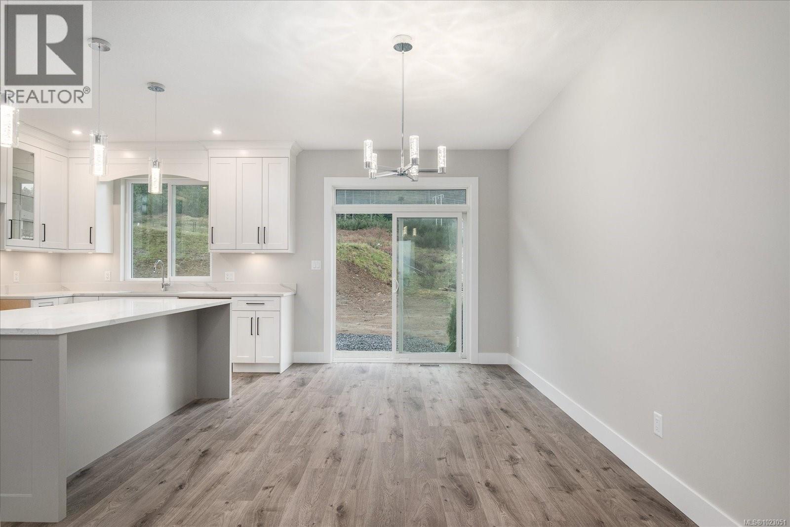 429 Colonia Dr S - 14