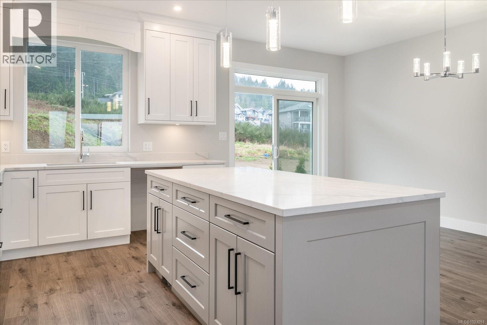 429 Colonia Dr S - 18