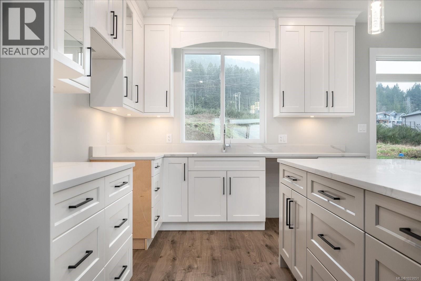 429 Colonia Dr S - 19