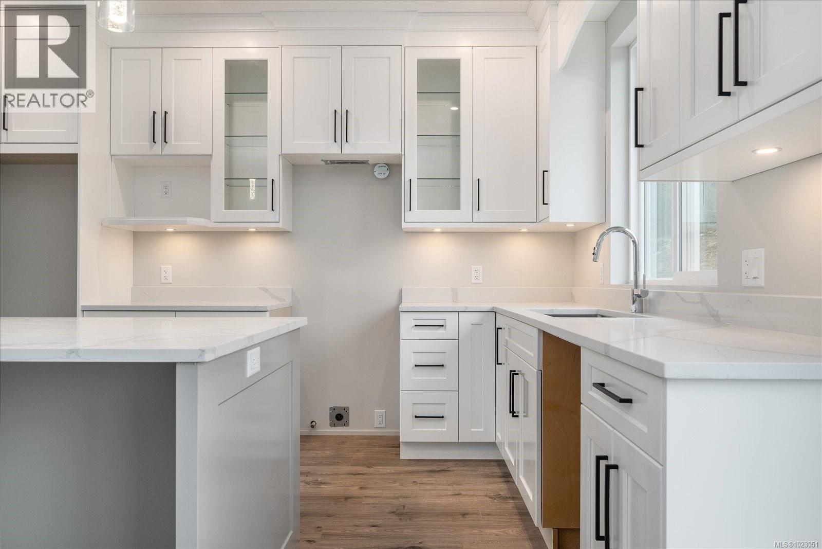 429 Colonia Dr S - 21