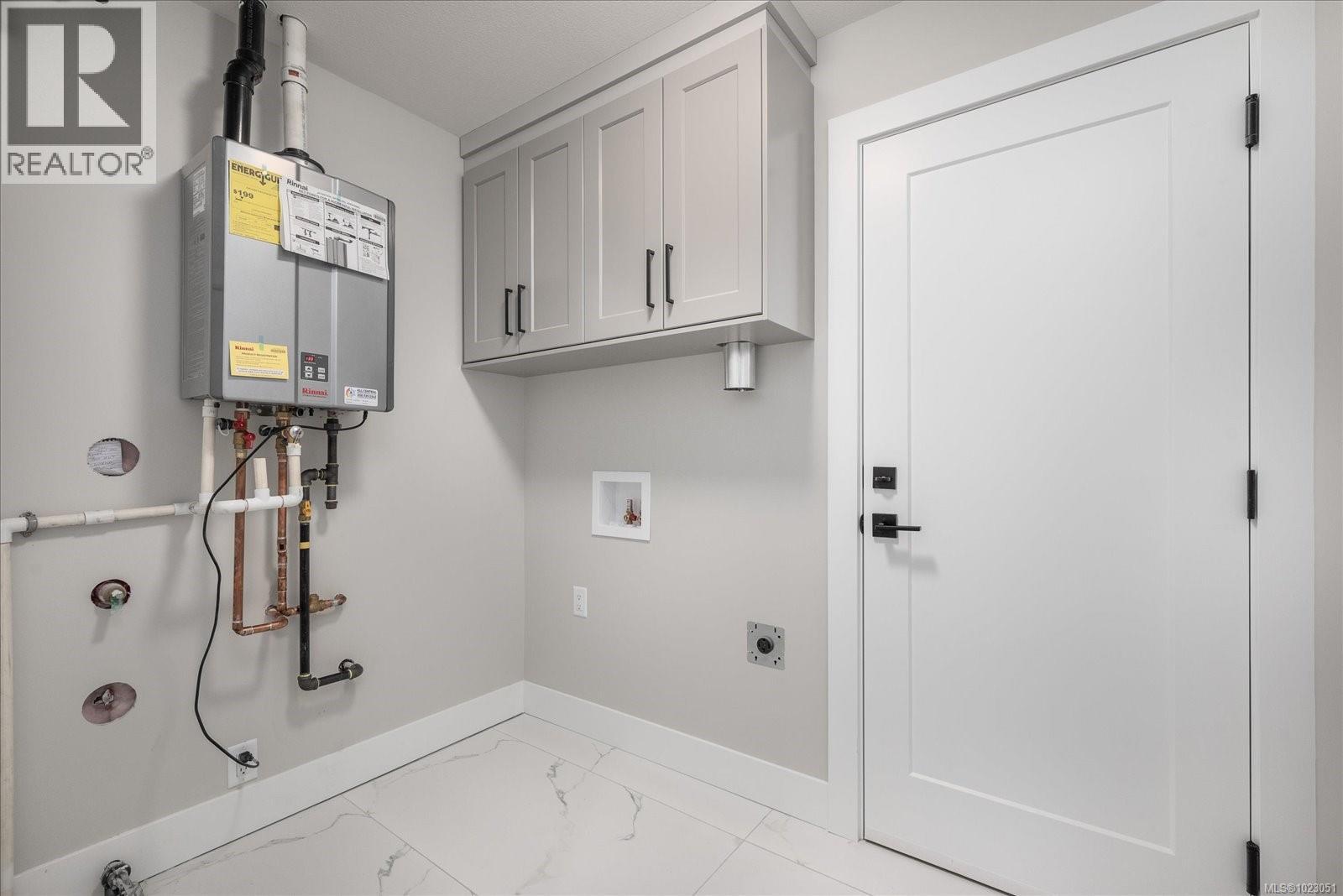 429 Colonia Dr S - 37
