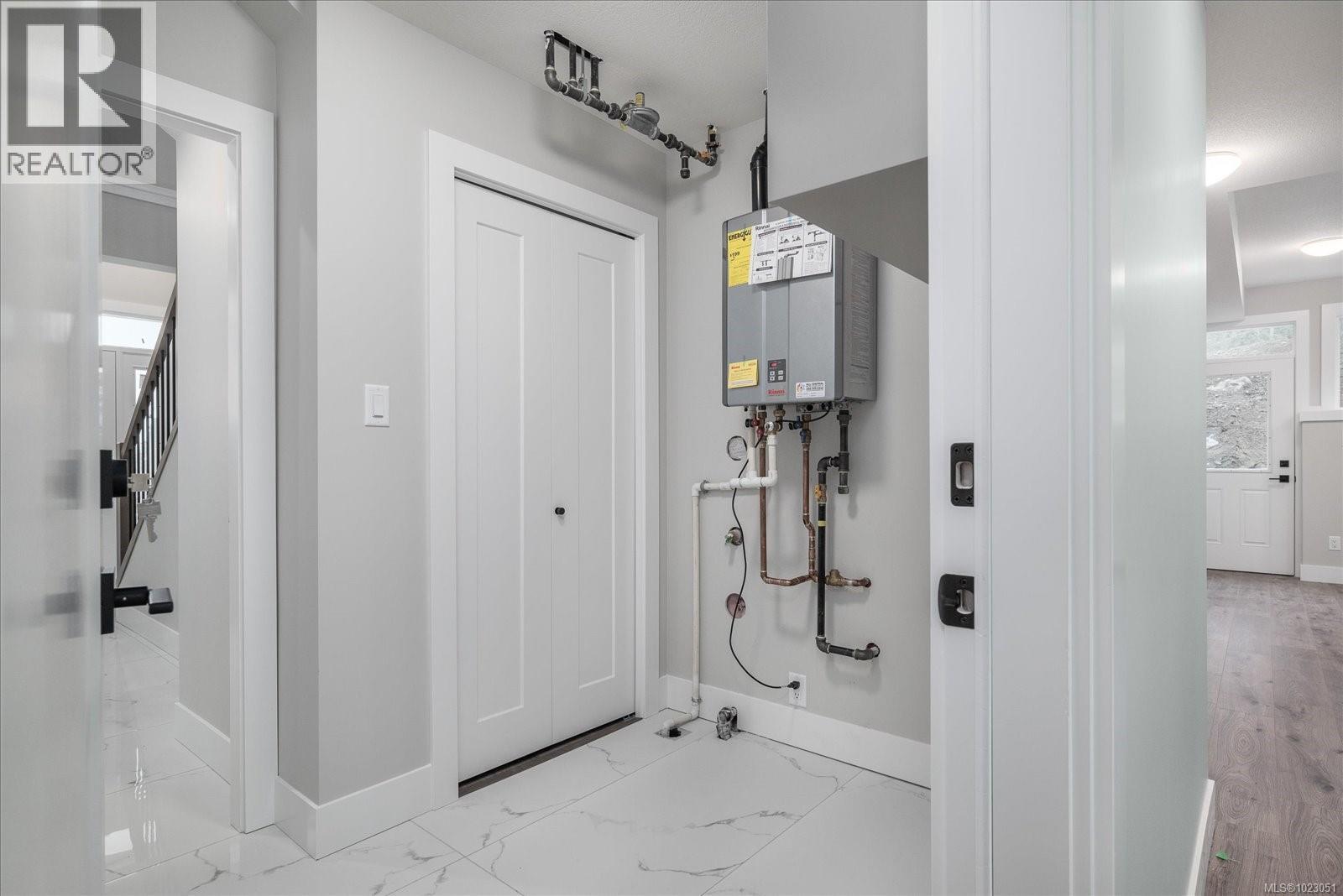 429 Colonia Dr S - 47