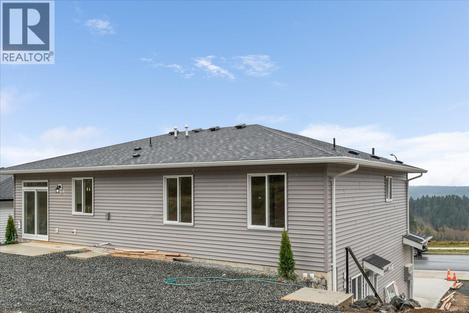 429 COLONIA DR S - 51