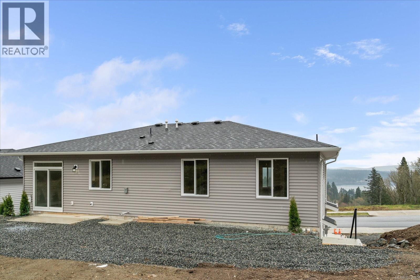 429 Colonia Dr S - 52