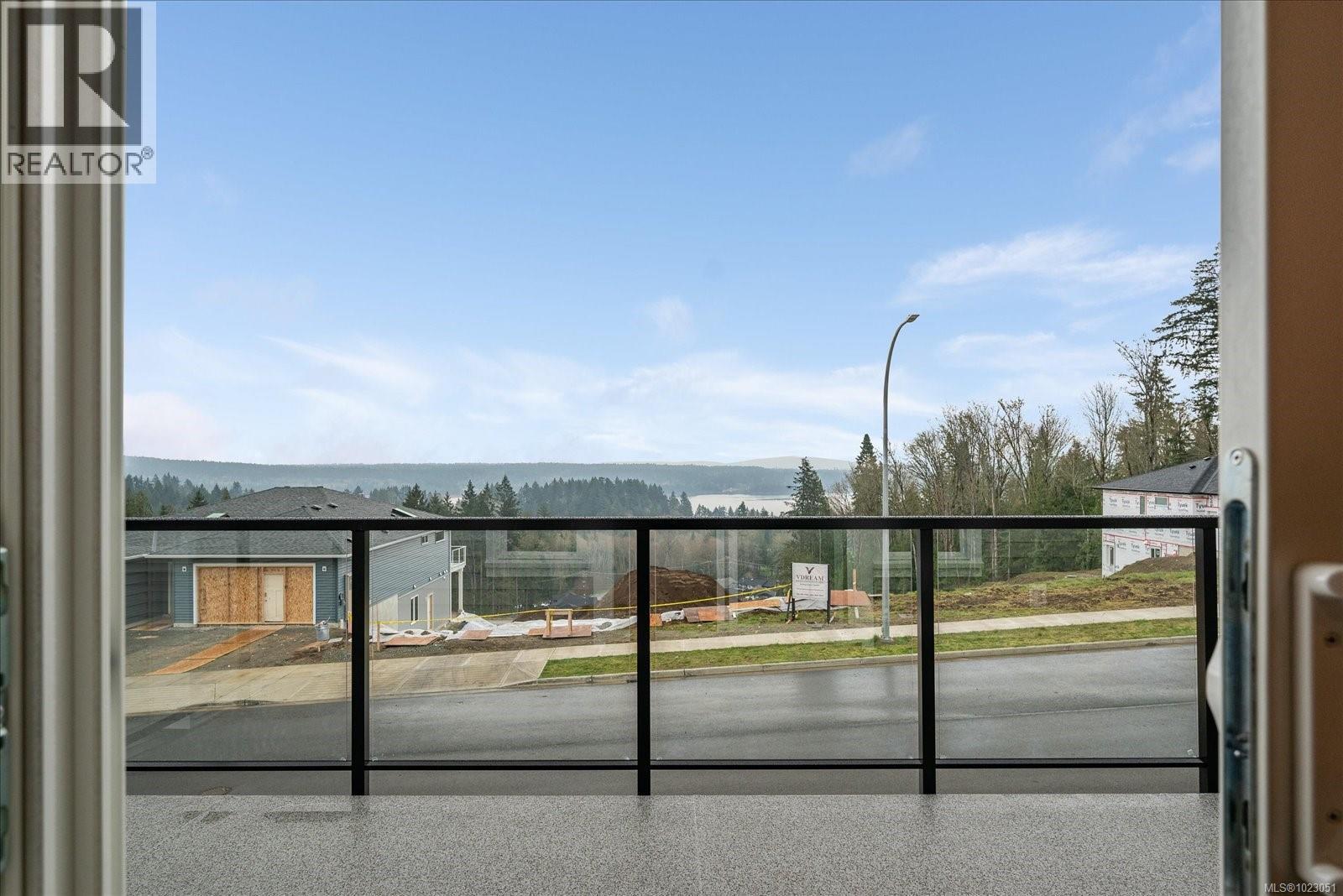 429 Colonia Dr S - 9