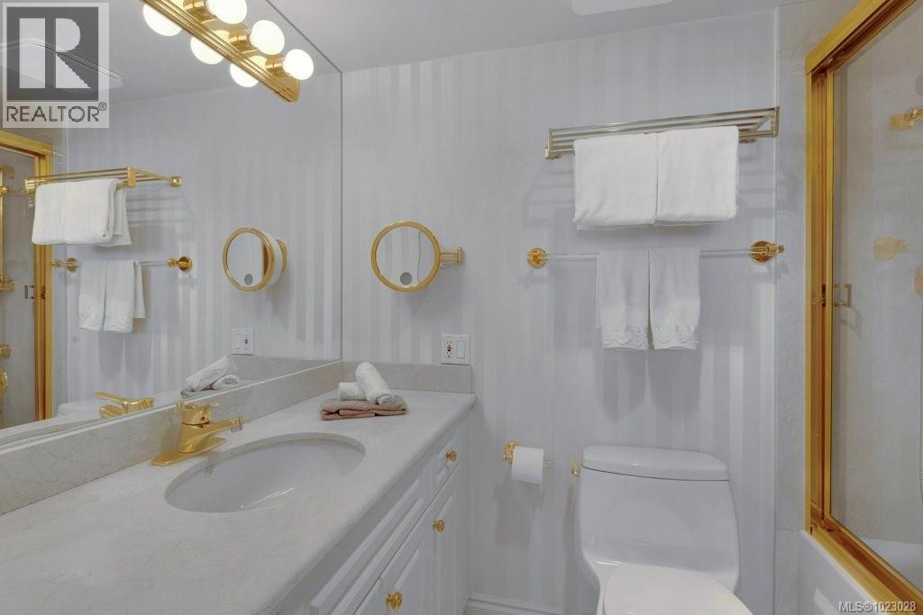 1102 225 Belleville Street, Victoria