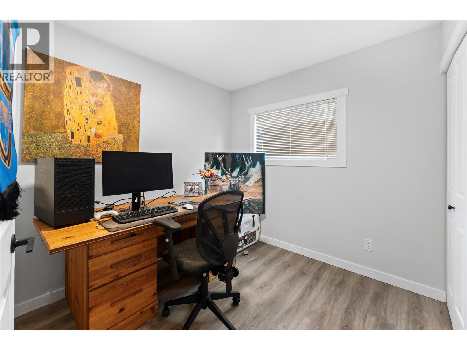  950 Raymer Avenue, Kelowna