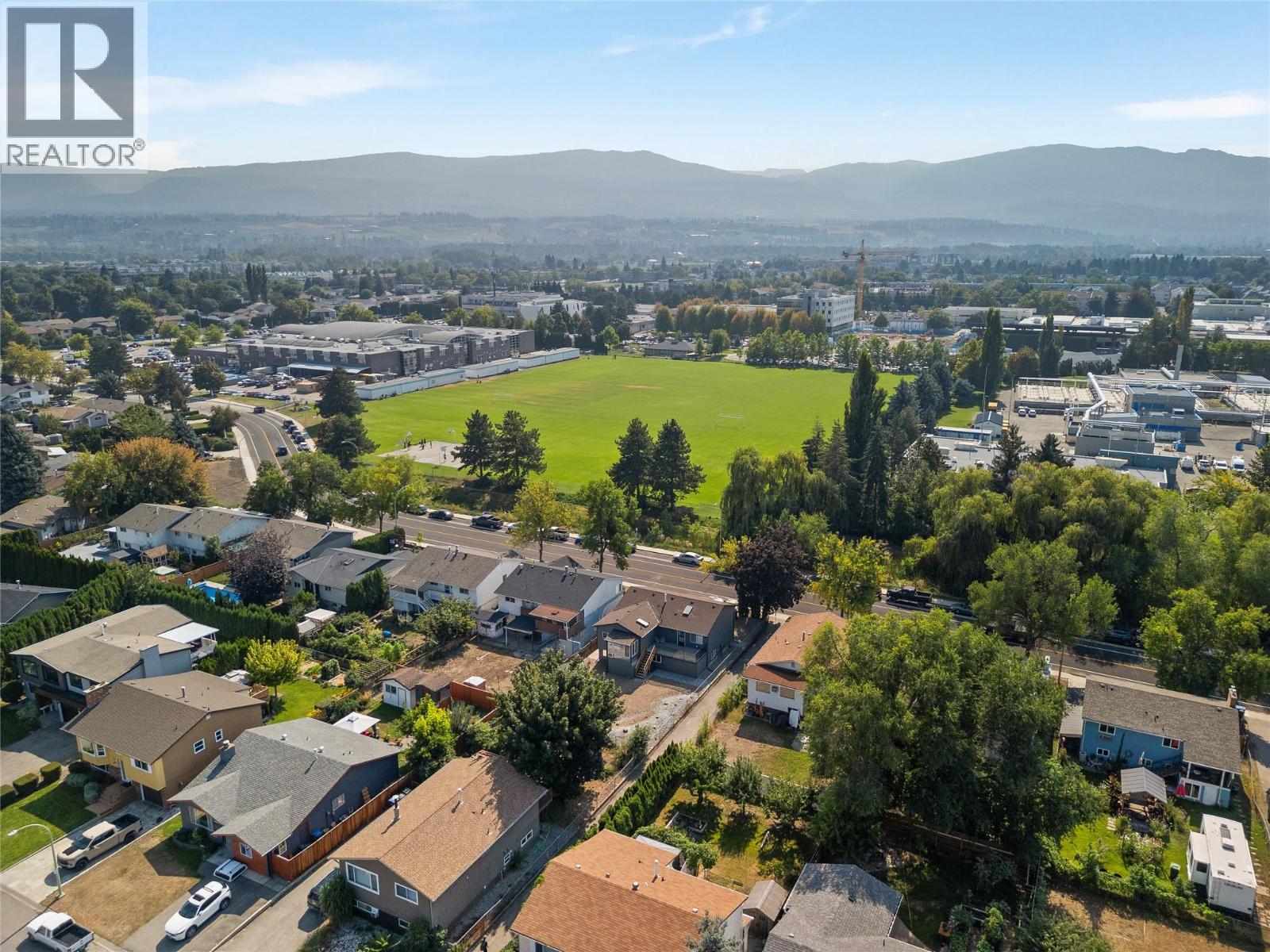  950 Raymer Avenue, Kelowna