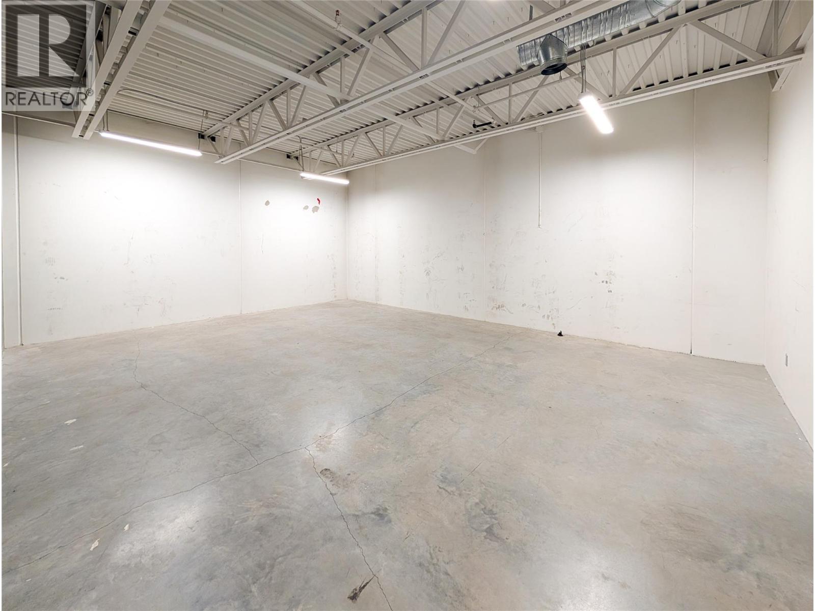  884 McCurdy Place, Kelowna