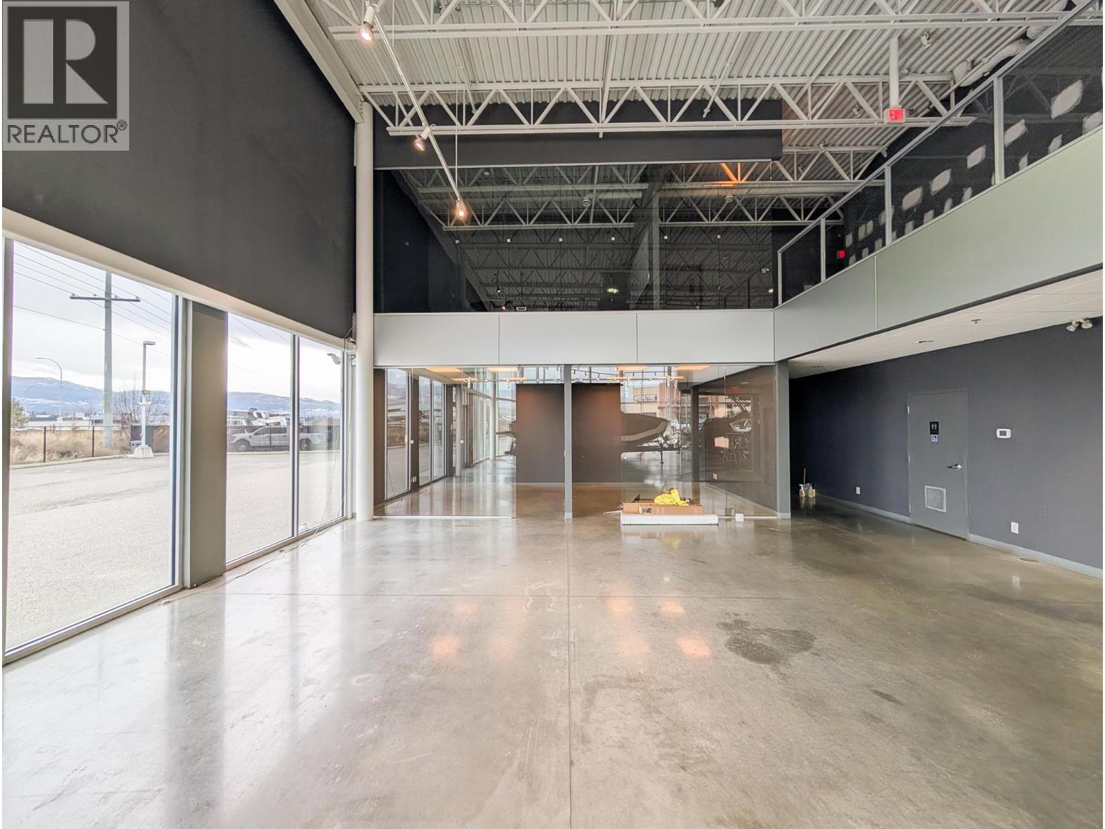  884 McCurdy Place, Kelowna