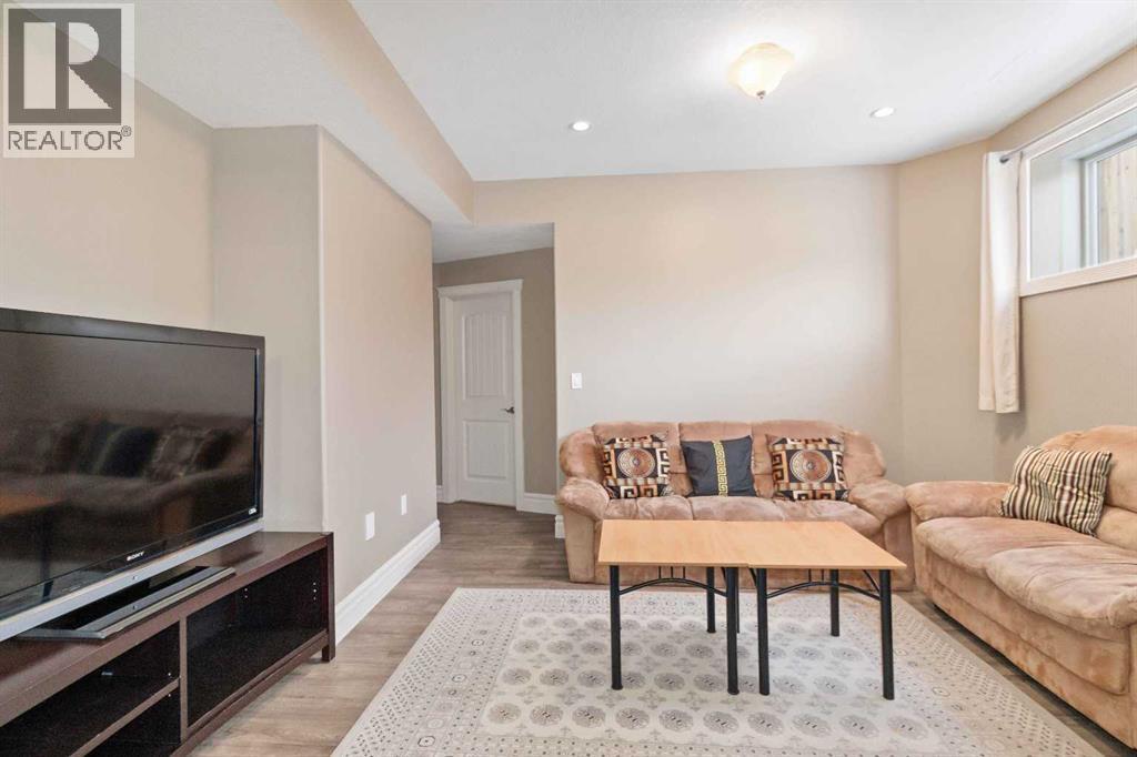 131 Falcon Green, Fort McMurray