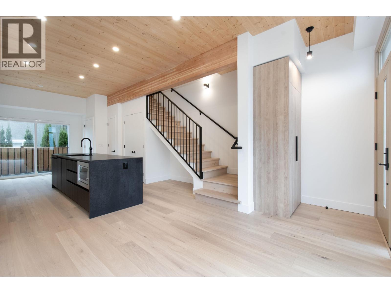 4170 COLUMBIA STREET, Vancouver